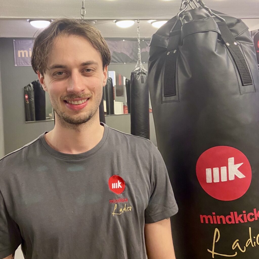 Raphael Trainer mindkick Ladies Trainer für Fitness & Health Kickboxen