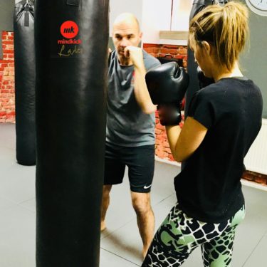 Personal Training Rosi mit Psychologie Personal Fitness mit Kickboxen und Workouts in 1080 Wien